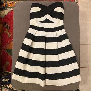 Black and White Bandage Dress XS